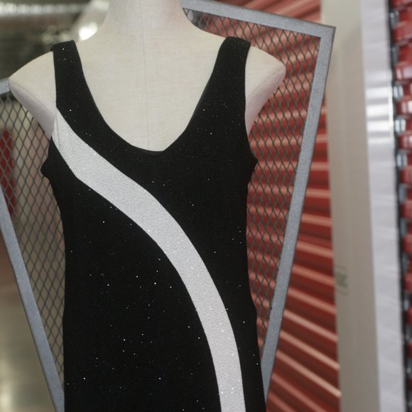 Stretch Long Gown with Sparkles - Picture 2 of 5